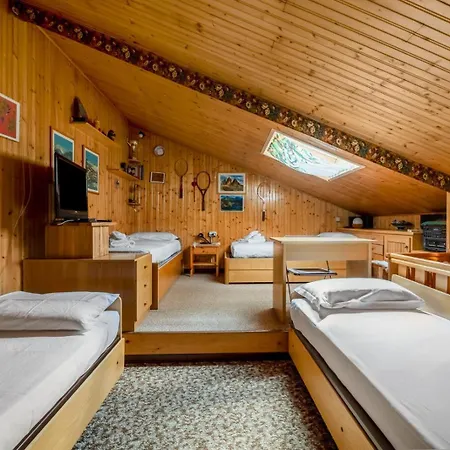 Tonale Sky Attic - By Innstay شقة بونتي دي لينيو